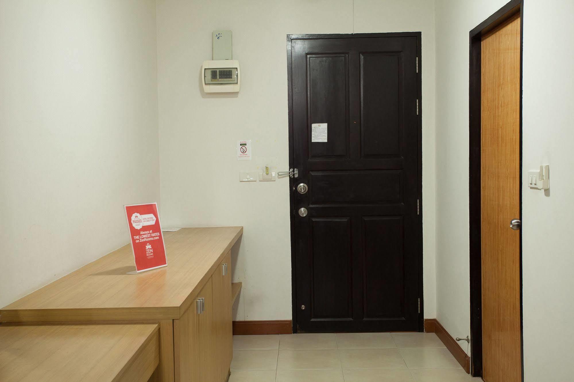 Zen Rooms Vibhavadee-Rangsit Bangkok Esterno foto